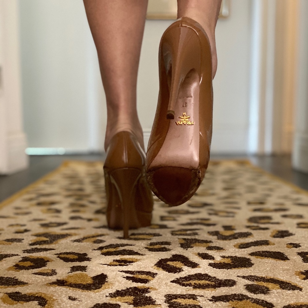 Prada Vernice Chic - Picture 3 of 5